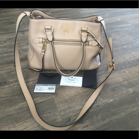 Prada leather tote - Picture 1 of 8